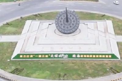 这些地理小知识，平常没怎么留意过还真不知道。
        1.北京时间是我们