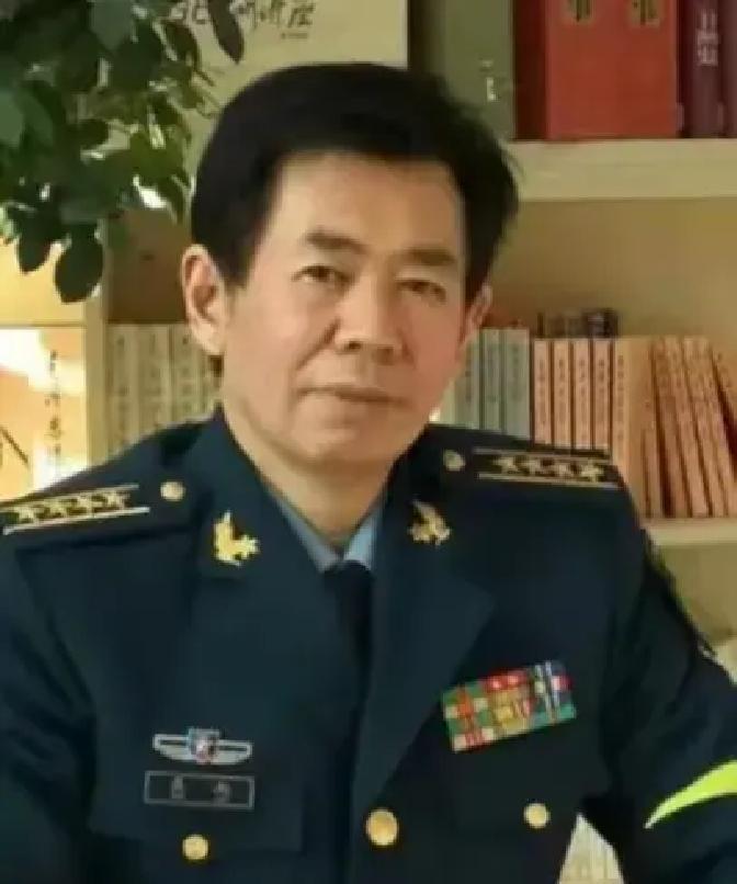 快讯！
日本政府突然宣布了。

东京今天定调：防卫费提升至GDP的2%，并加速在