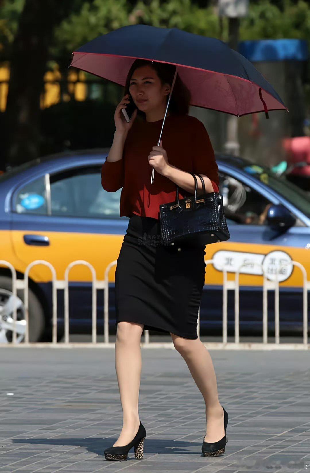 轻熟女神范儿穿搭技巧