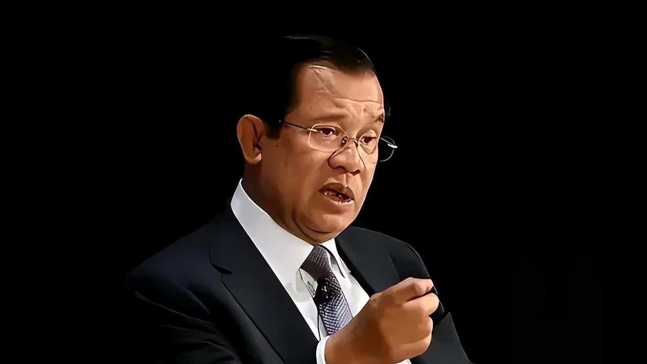 现在世界上可能最后悔的人，就是柬埔寨亲王洪森了：一是后悔不该和一个女人佩通坦一般