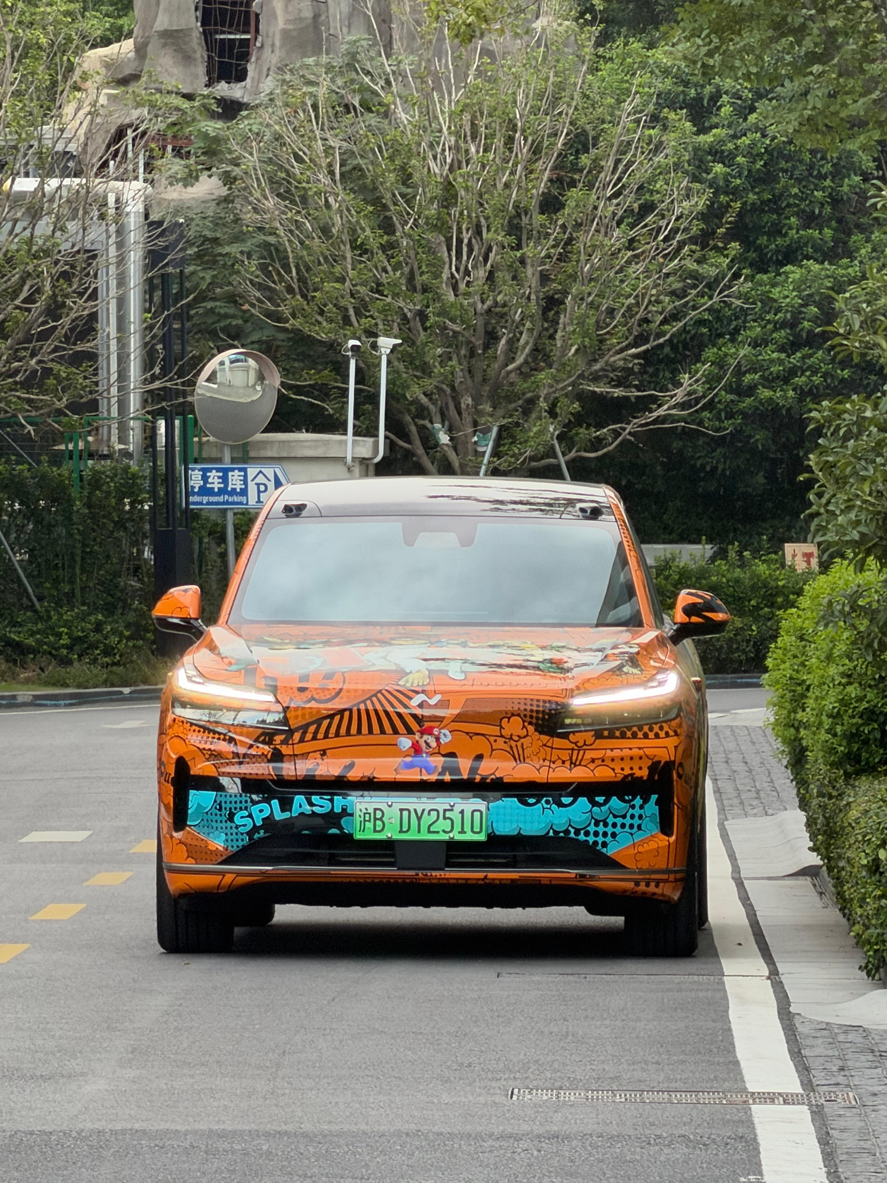 在小米楼下送到一台这样涂装的乐道L90，是什么样的缘分 ​​​