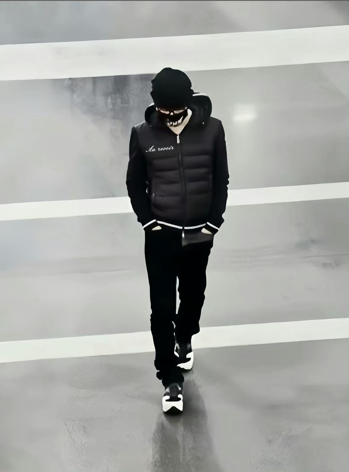 不说名字谁能认得出！站姐的镜头简直是“颜值重塑机”，硬生生把王宝强拍成了自带清冷