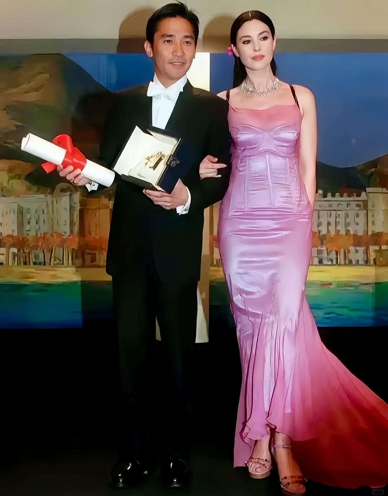 我还以为梁朝伟只是在国内获得很多“影帝”称号，才知道他早在25年前就获得了“戛纳