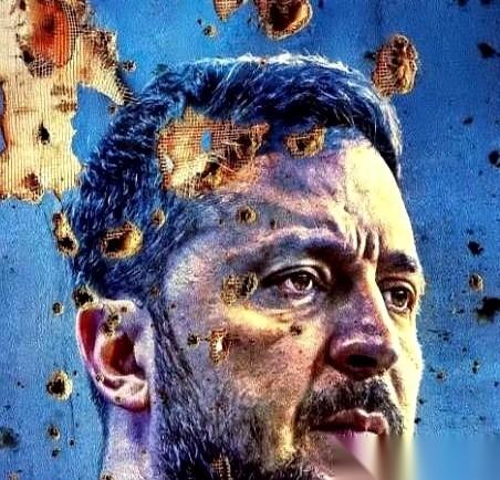 4月14日凌晨，克里米亚半岛的夜空突然被火光撕裂。
辛菲罗波尔、费奥多西亚、刻赤