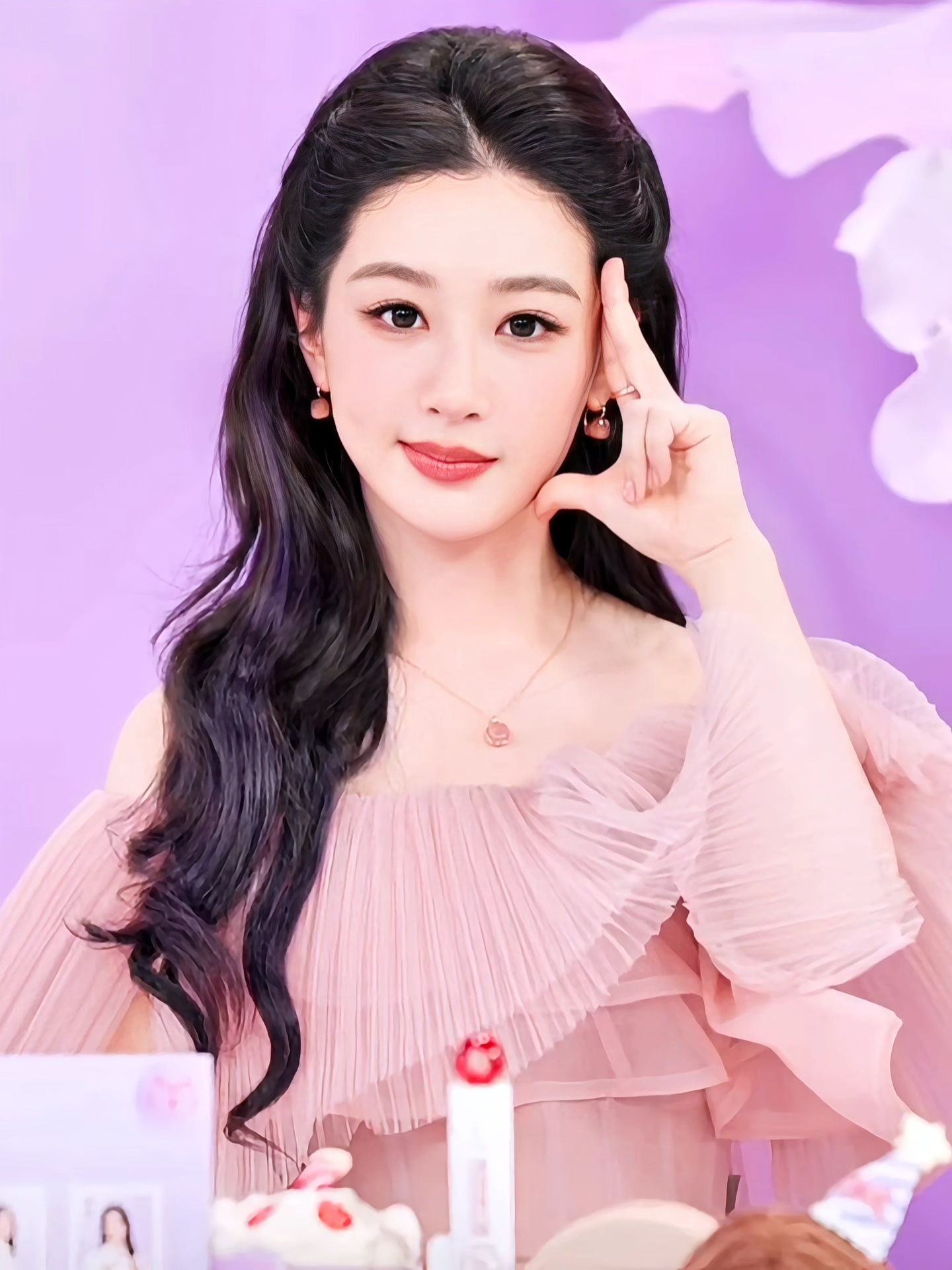 杨紫公益紫[超话] [微风]跟着杨紫做公益 善良是人生的正能量，是一种能够面对人