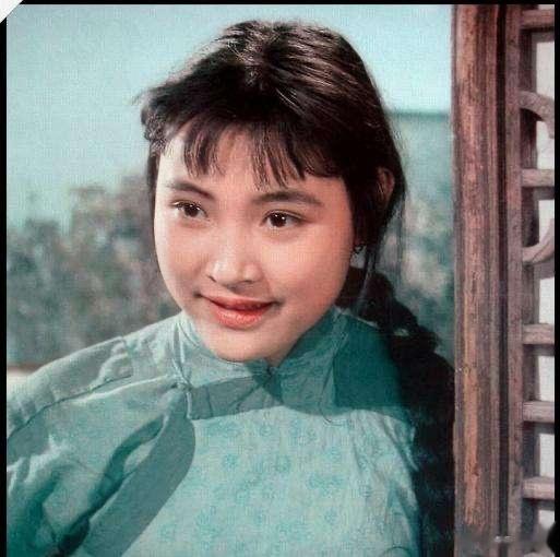 现代审美观很扭曲，经常为了迎合西方的标准，或是追随一种多变的潮流而去伤精害神：有