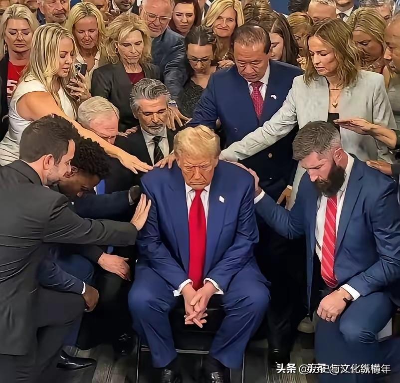 川普压力很大，找牧师们寻求帮助。祈求美國的上帝打败伊朗的安拉。一周以来，美军未达