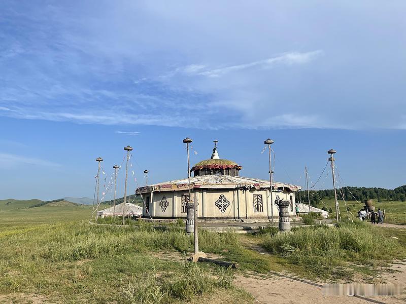 第一次去蒙古旅行是什么体验? 第一次去蒙古旅行，体验那叫一个复杂。有人像作家龚盛