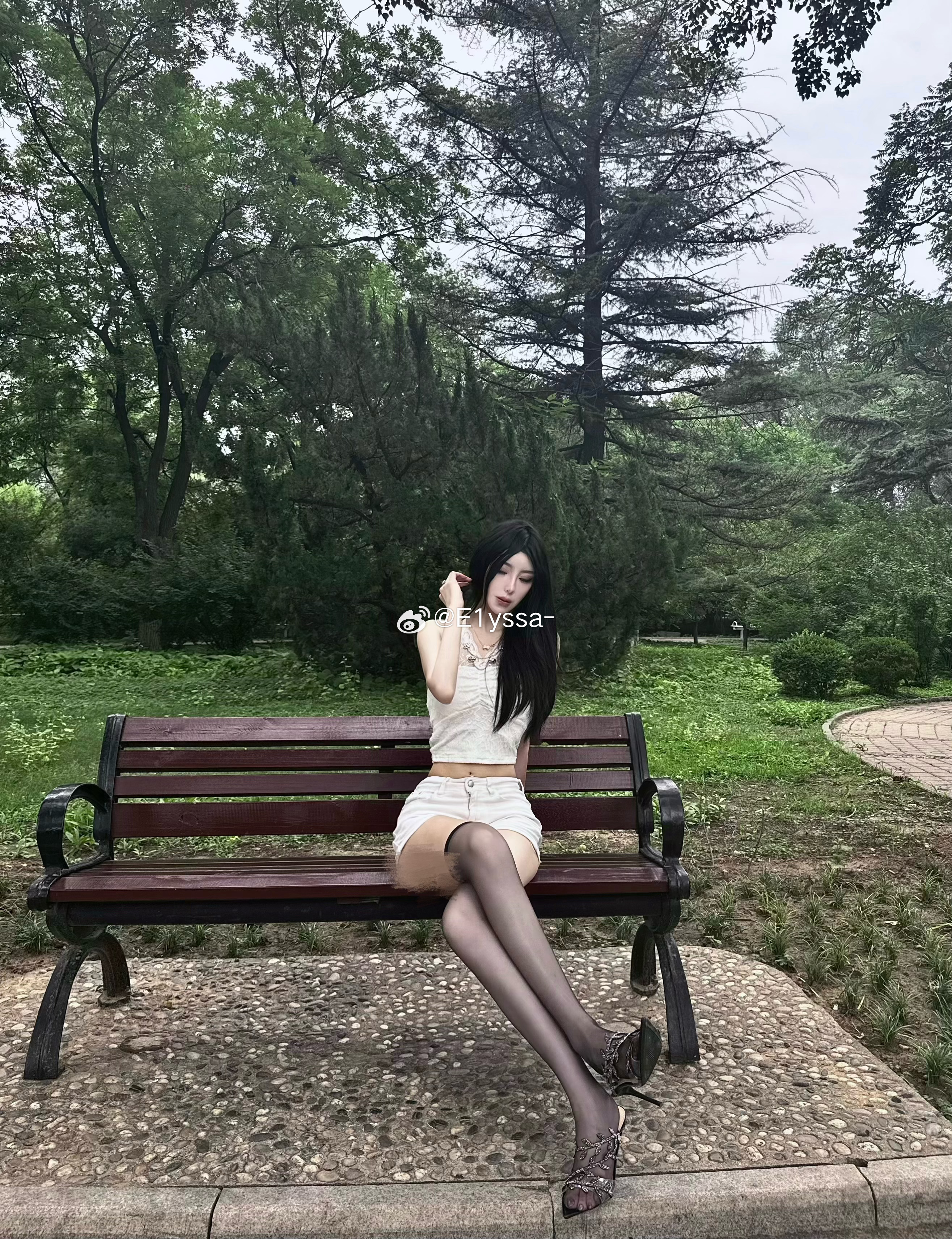 生命潮湿的雨季何尝不是新生的前序ootd涞觅润丝 天津