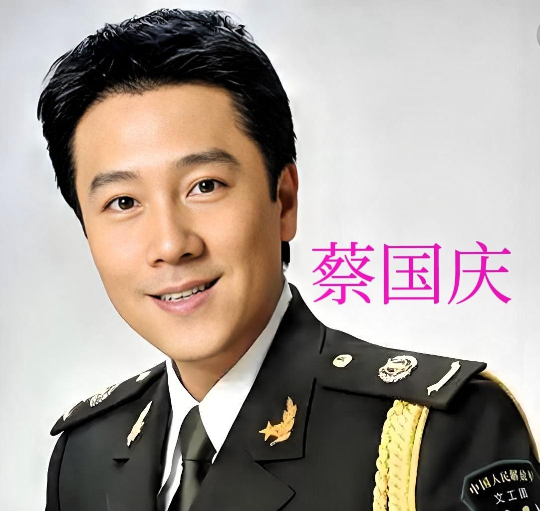 近日，因蔡国强与始祖鸟合作的喜马拉雅山烟花秀引发环保争议。蔡国庆竟因名字与蔡国强