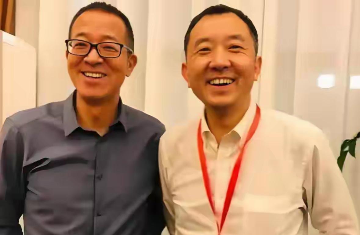 学历和学识，不等于格局与良知。有些人顶着名校光环，谈吐斯文，行事却精于算计、锱铢