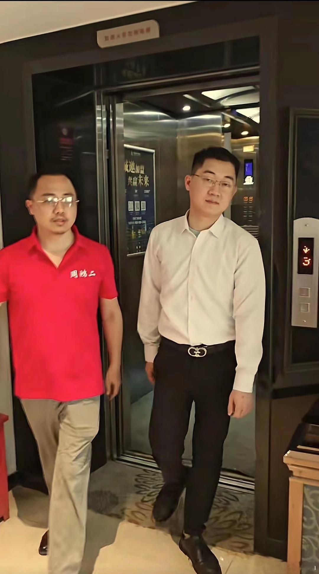 这是模仿秀新动向吗？ ​​​