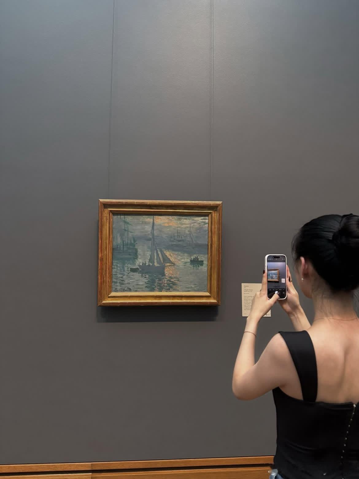 王艾米：用我最喜欢的月份结束这一年🥂 