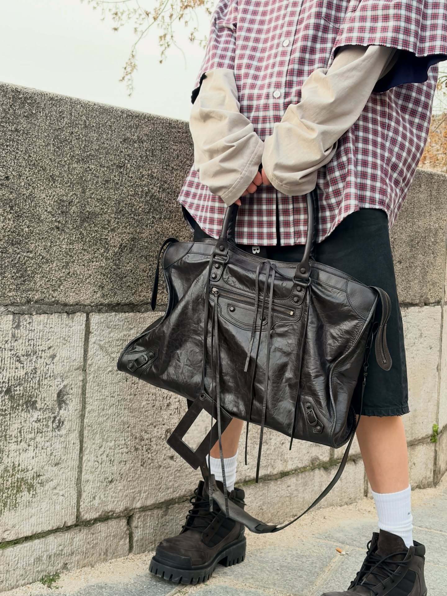 PP Krit  —  BALENCIAGA  时装周巴黎时装周来自 PP Kr