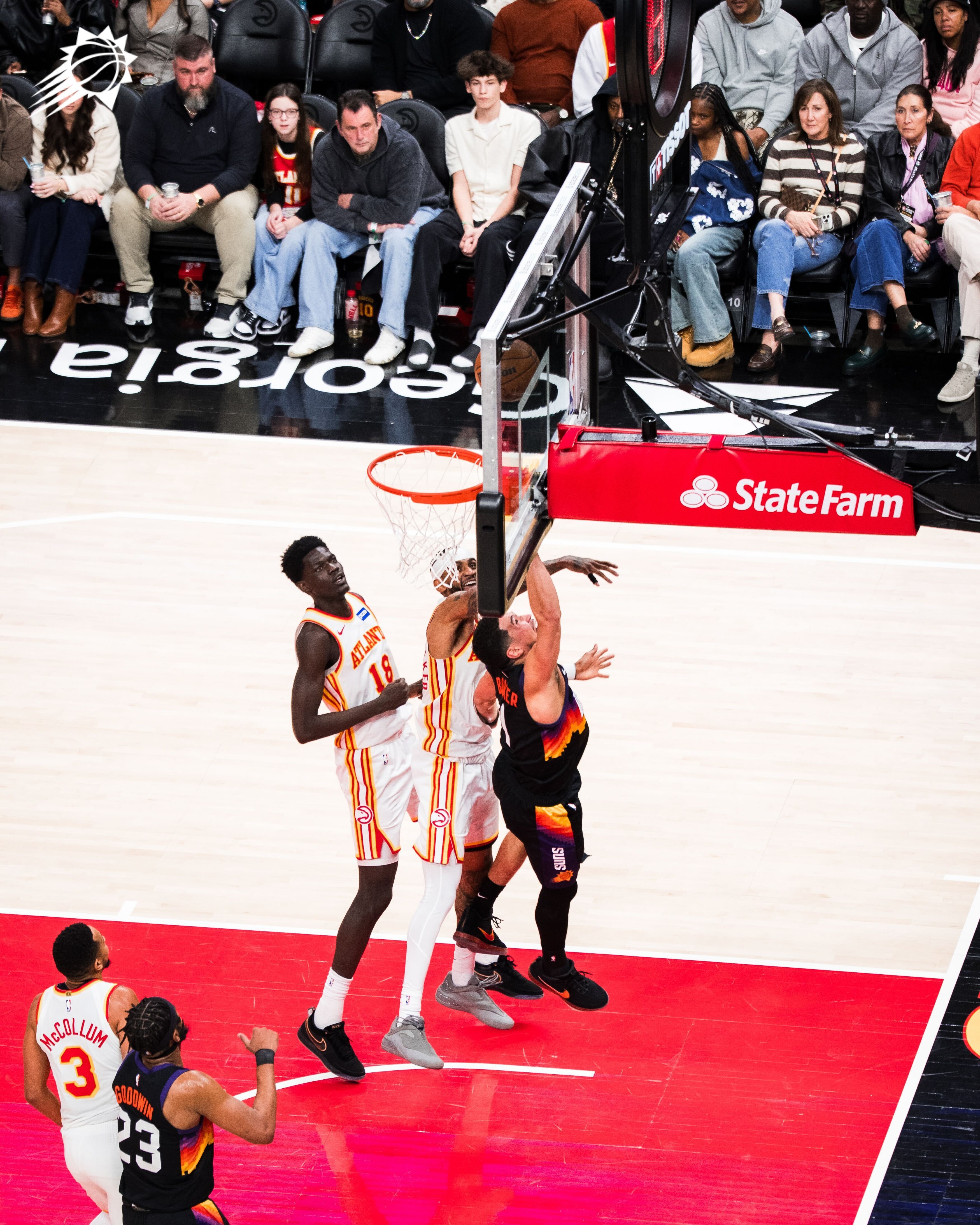 很难不被布克的球风给吸引啊 😍菲尼克斯太阳 ｜旭日东升 ｜德文布克