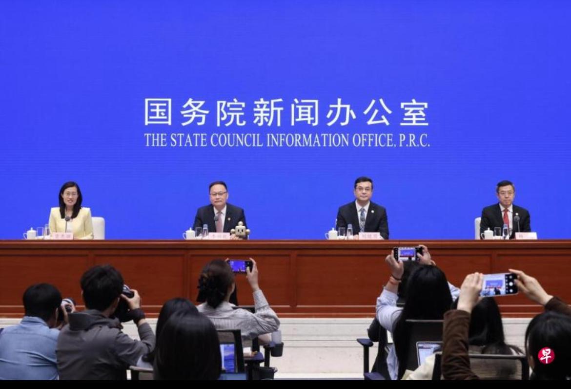联合早报今天（22日）报道：在中美关系缓和趋稳的背景下，中国贸促会副会长刘健男说