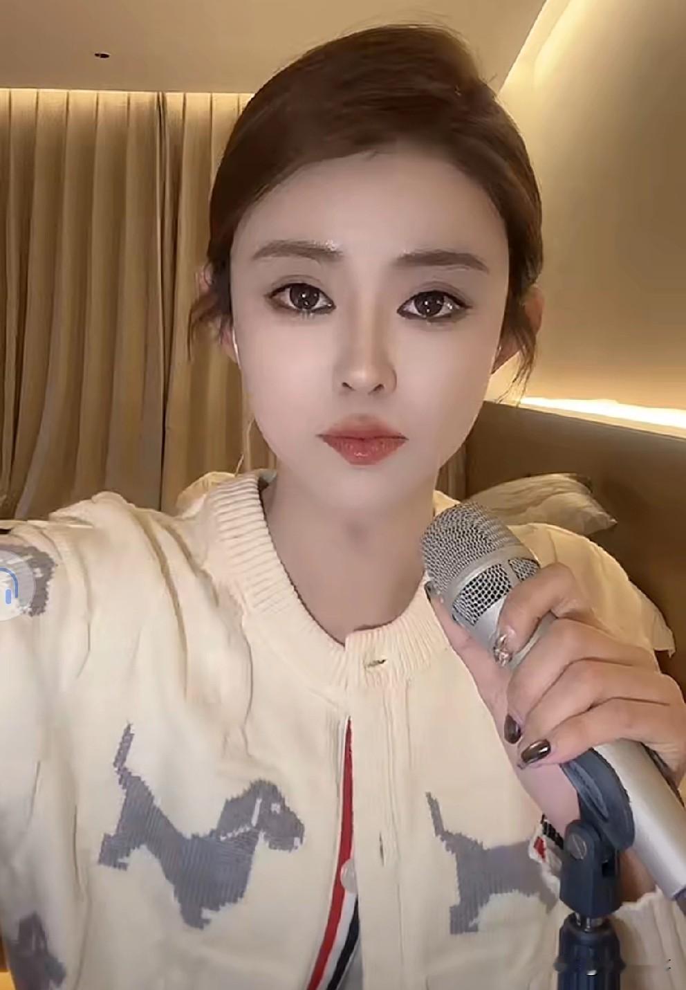 腿腿感恩感激，让我生命中能有光辉一刻！

           我本身是我本身一