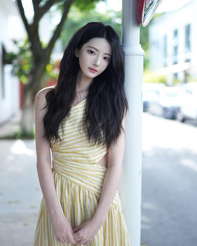 许荔莎 我以后缠着于正了 于正成功揽活许凯 许荔莎 口口声声要报警抓女方。女方和