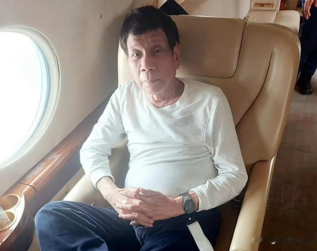 国际刑事法院指控菲律宾前总统杜特尔特反人类罪，说他曾亲自授权警方可在缉毒时杀害毒