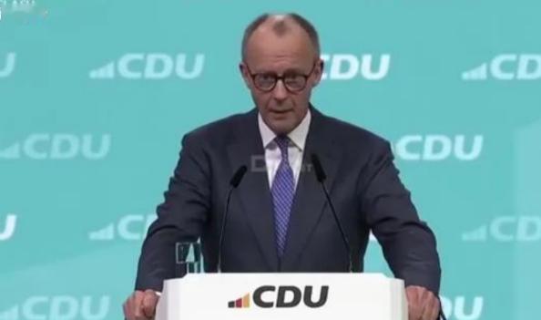 德国总理默茨北京时间2月20日晚发表讲话谈到了中国，他表示，如今，中国将自己视为