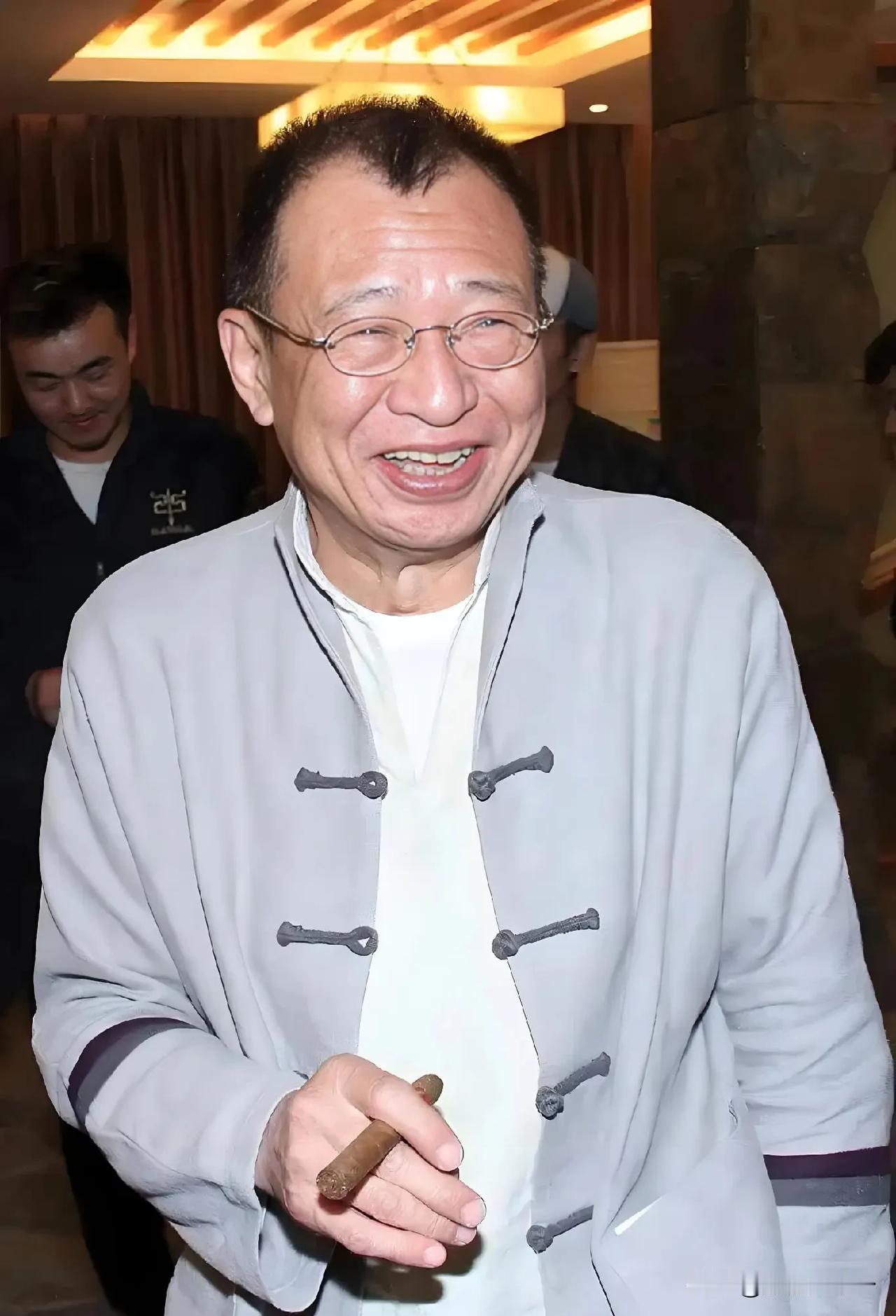 电视剧《扫毒风暴》最失败的，

不是混了一辈子最后成替死鬼的康叔，

也不是他要