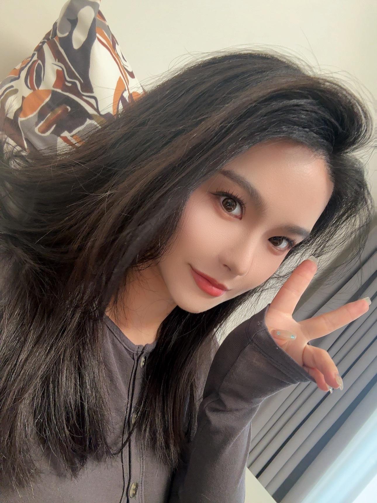给团队弟弟们租的房子🏠我自己花钱装修 让他们住的好一点我这个姐姐当的还可以吧？