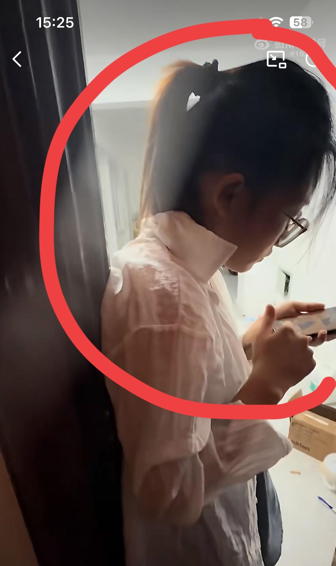 烟台柏林春天小区这名白嫖女已经让餐馆老板活怕她了，使劲薅一家粉店，点 10 多次