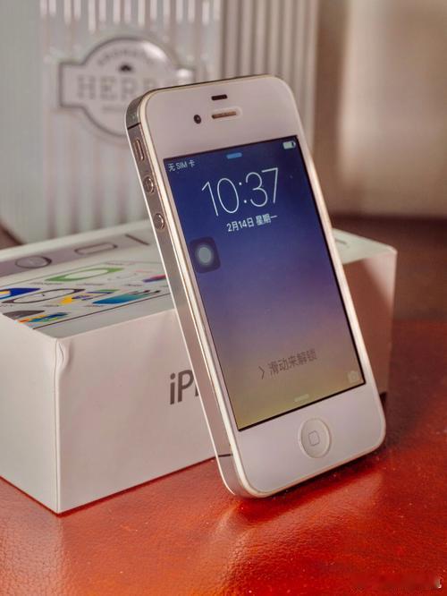 哪款iPhone可以封神iPhone4s吧，当时就是神机，我整整用了三年才换，洗