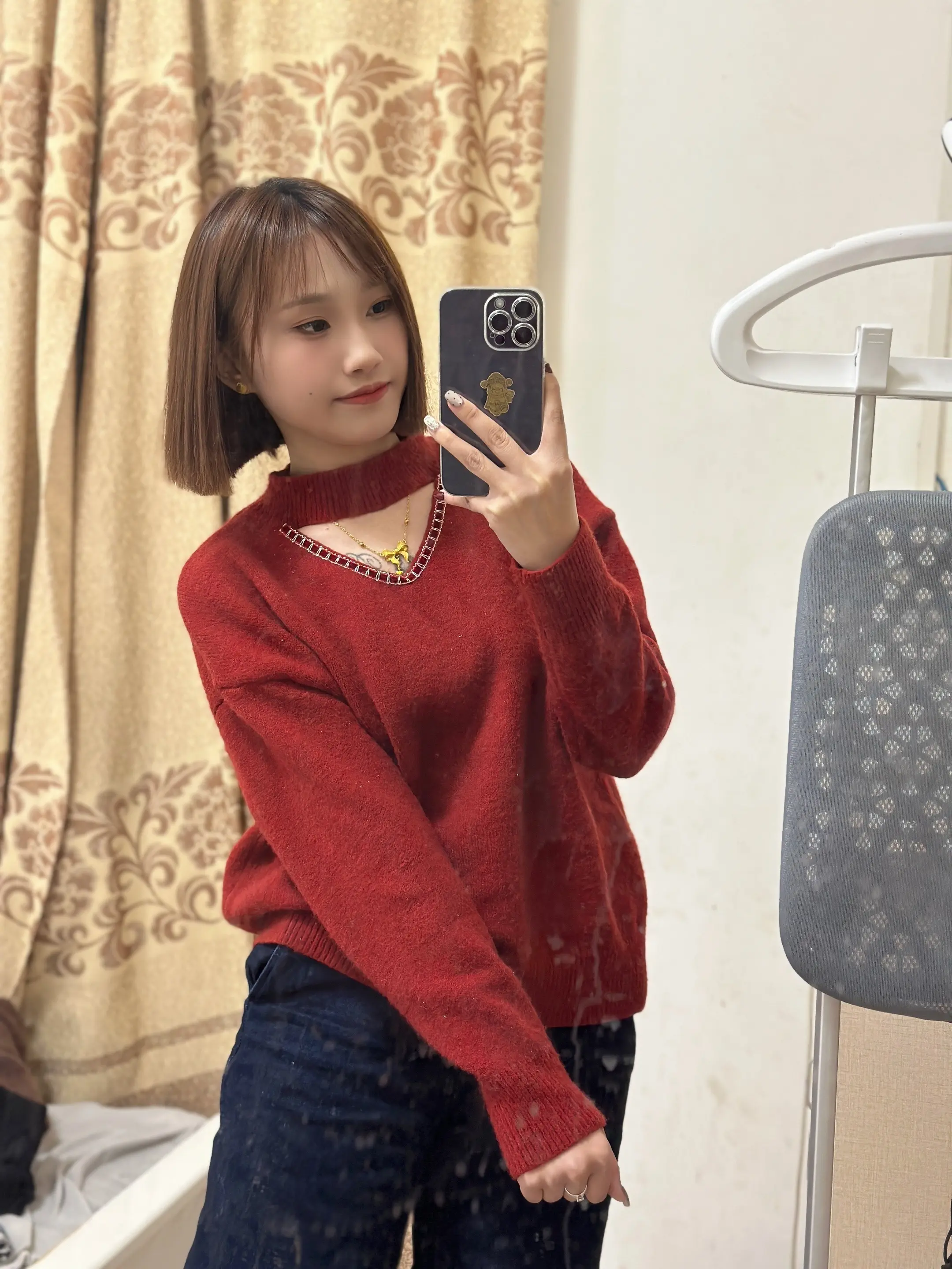 愿财神知我意 大风吹来人民币