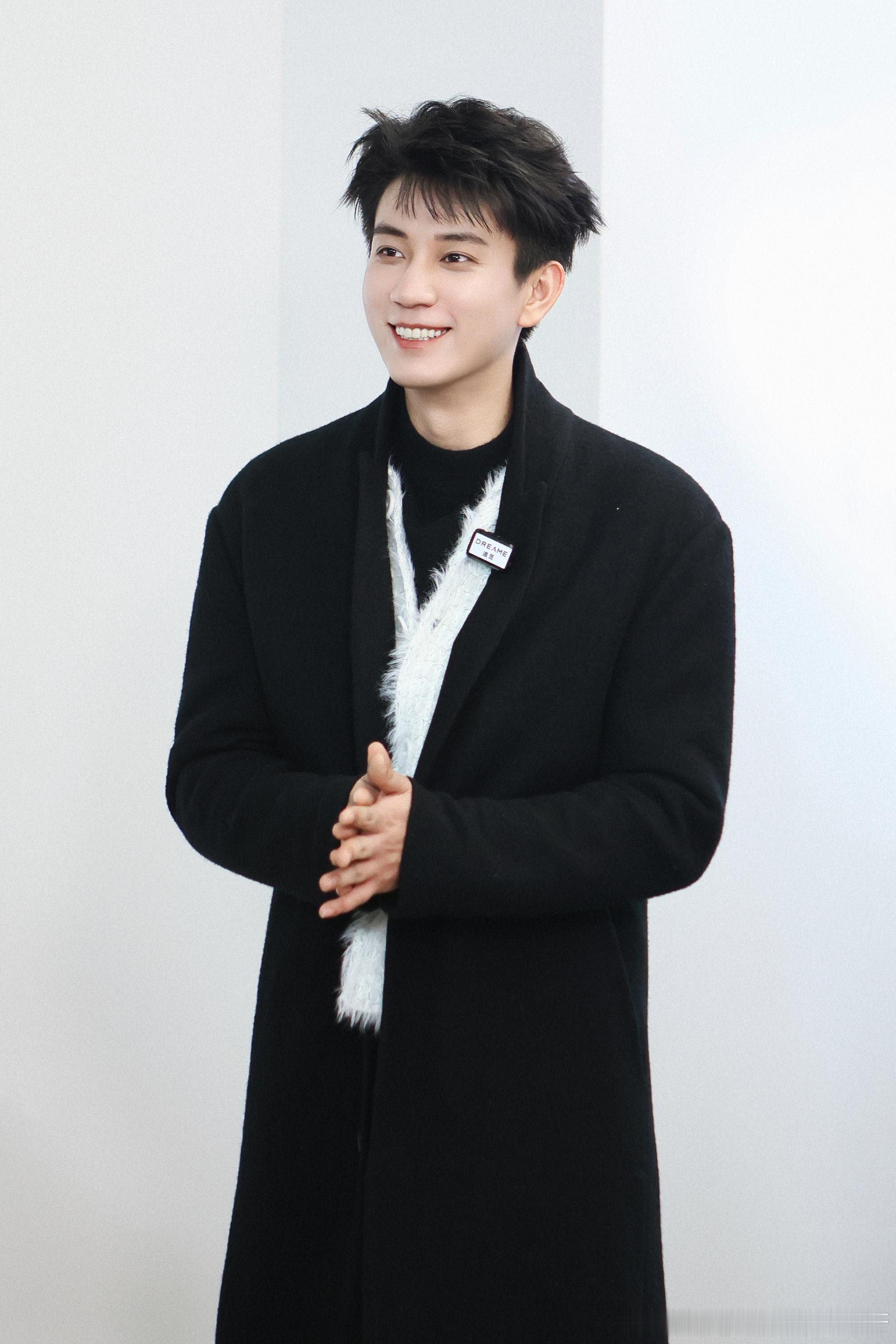 网友心中的现偶男神人选 王子奇饰演的辛旗刷新成熟现偶男主标准，温柔细心，包容体贴