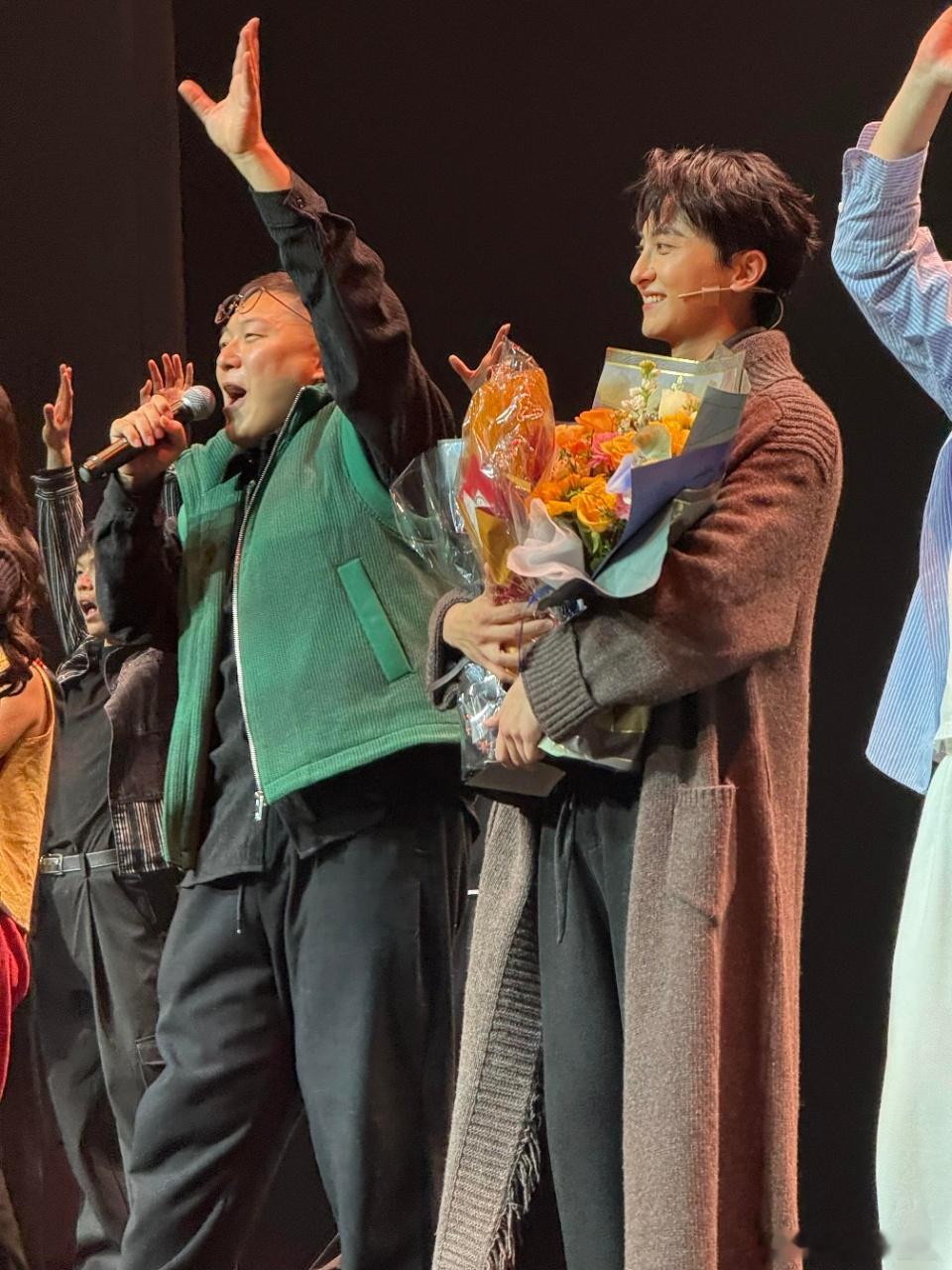 牛骏峰的京剧功底偷偷藏不住了从唱腔到身段再到武戏动作，全程在线，好好好 