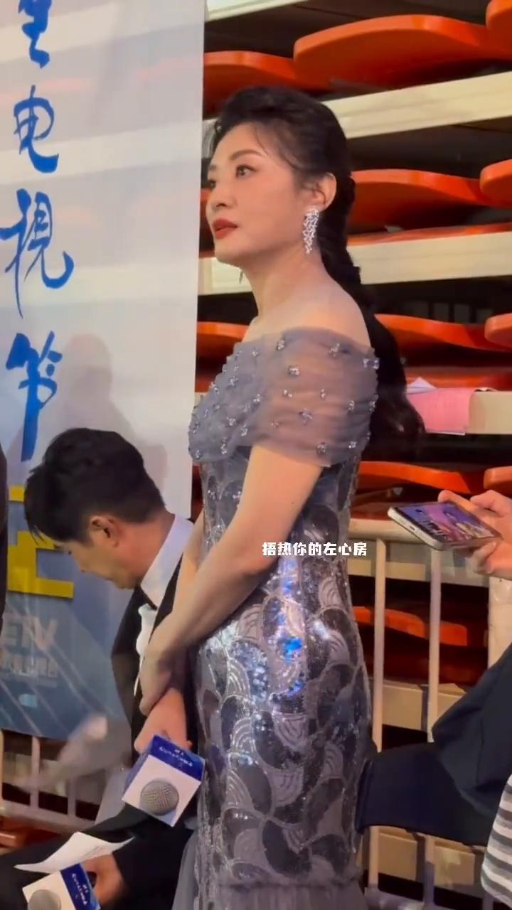 捂热你的左心房。
捂热你的左心房。