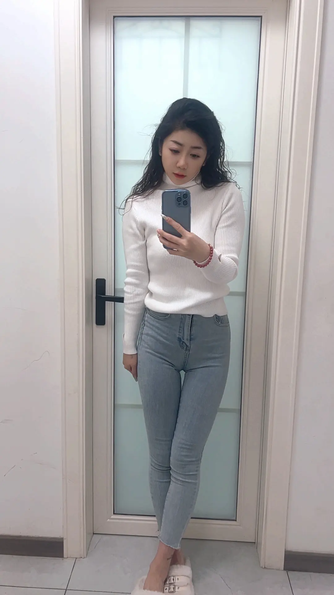 现在的婚姻真的还会一辈子吗，身边的人总是抱怨这个，嫌弃那个，争吵过后说...