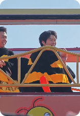 魏大勋跳了依赖摇 魏大勋穿蜜蜂服跳依赖摇，萌到心巴上了，这反差感也太绝～魏大勋c