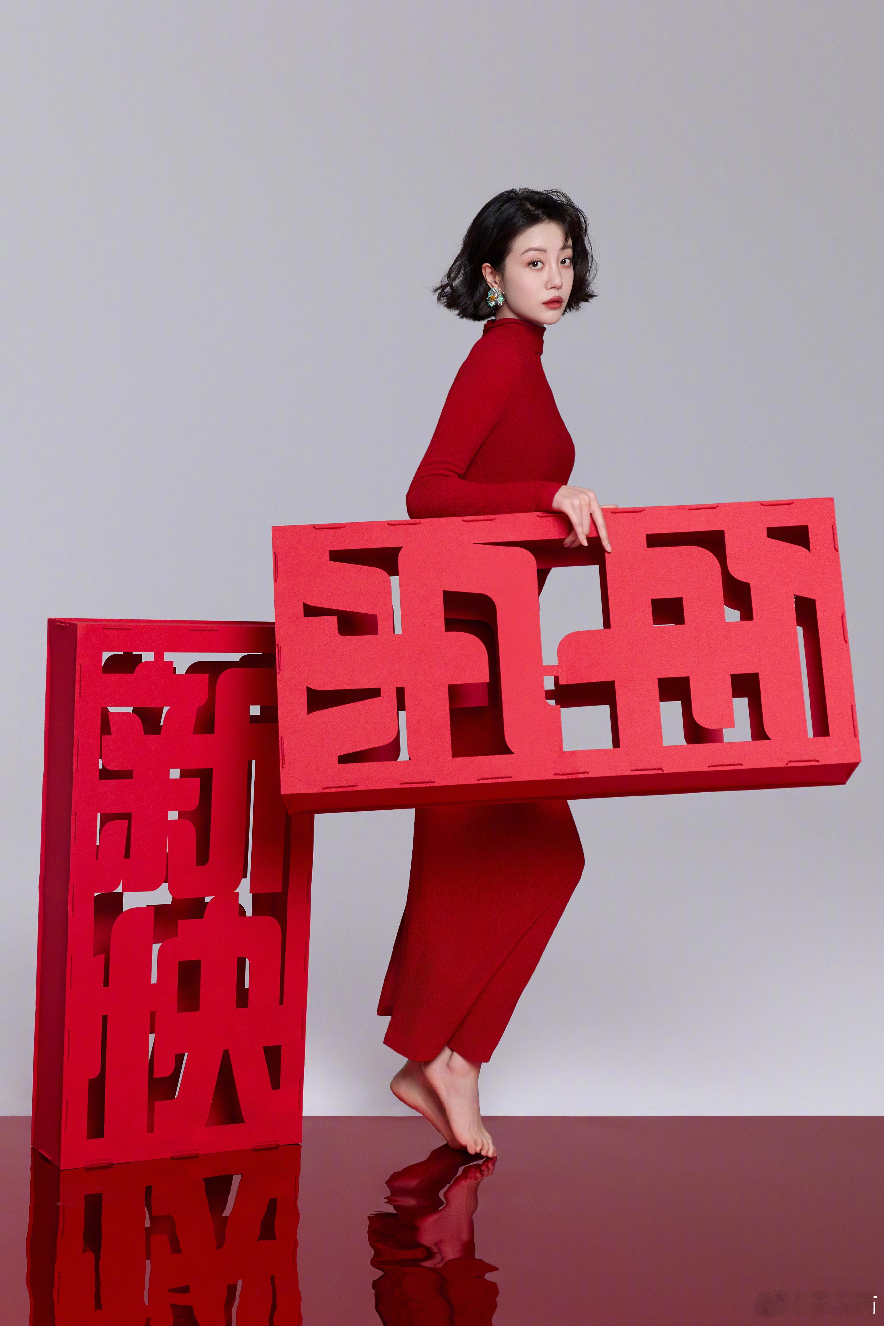 李溪芮[超话] 在复制粘贴的时代，你是手写的诗[鲜花] ​​​