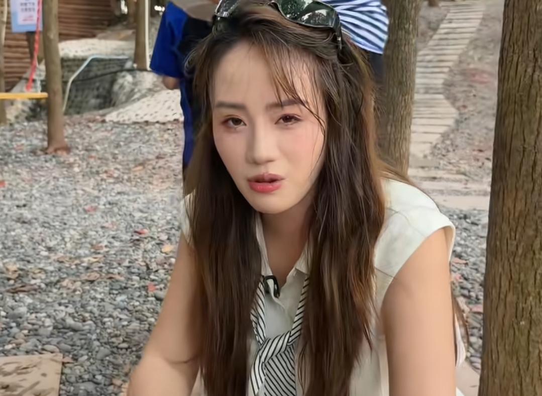 姚姚彻底爆发！正面回应小妹录音事件，关键信息曝光，已提交司法程序。究竟是谁录的音