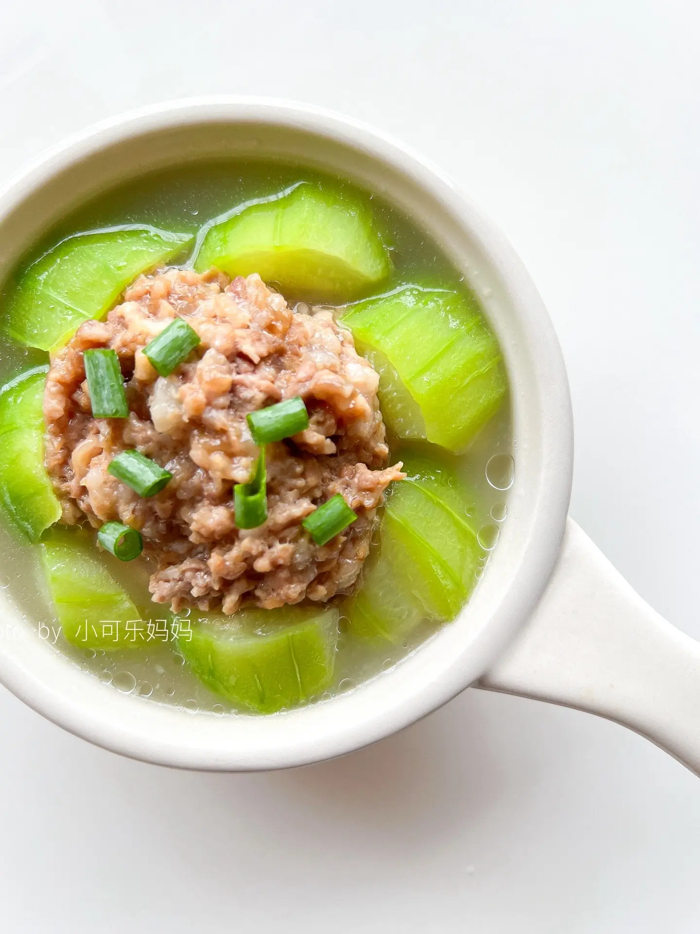 家里有孩子的一定要试试✅鲜嫩多汁，健康。大家一定要给宝宝安排这个丝瓜蒸...