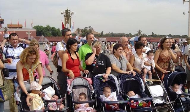 外国人领养的中国孤儿都去哪里了？当然一部分是有好结果的，其他的都去哪里了？是成为