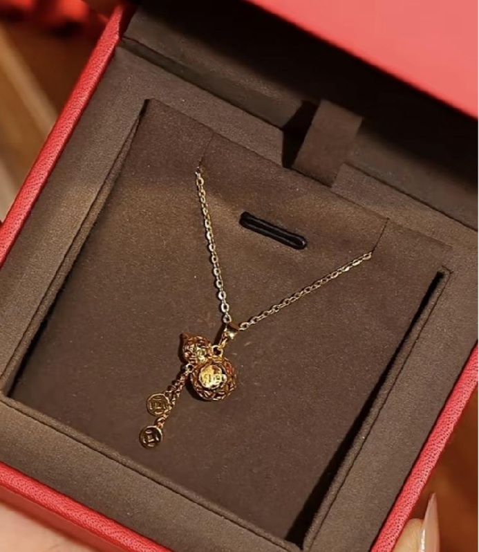 周大生门店周大生黄金周大生怎么样周大生售后今天去周大生门店给首饰做保养，顺便让店