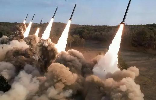 中国如果没有核武器中国还存在吗？梅德韦杰夫说，要是没核武器，俄罗斯早就没了。强大