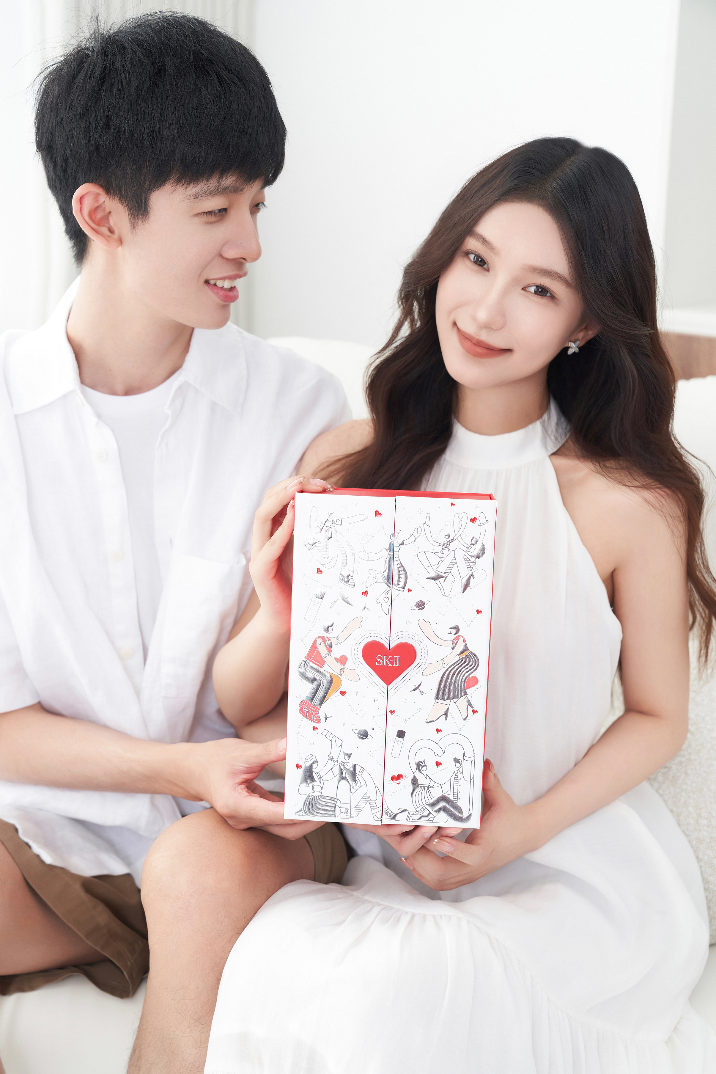 又到一年七夕~我和男朋友都是重视仪式感的人，每次节日我们都会提前为对方准备“惊喜