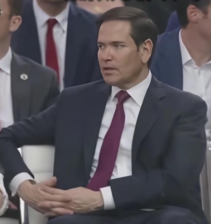 美国国务卿卢比奥，大家都熟悉，但却很少在镜头前看到他，是他低调吗？上镜头最多的是