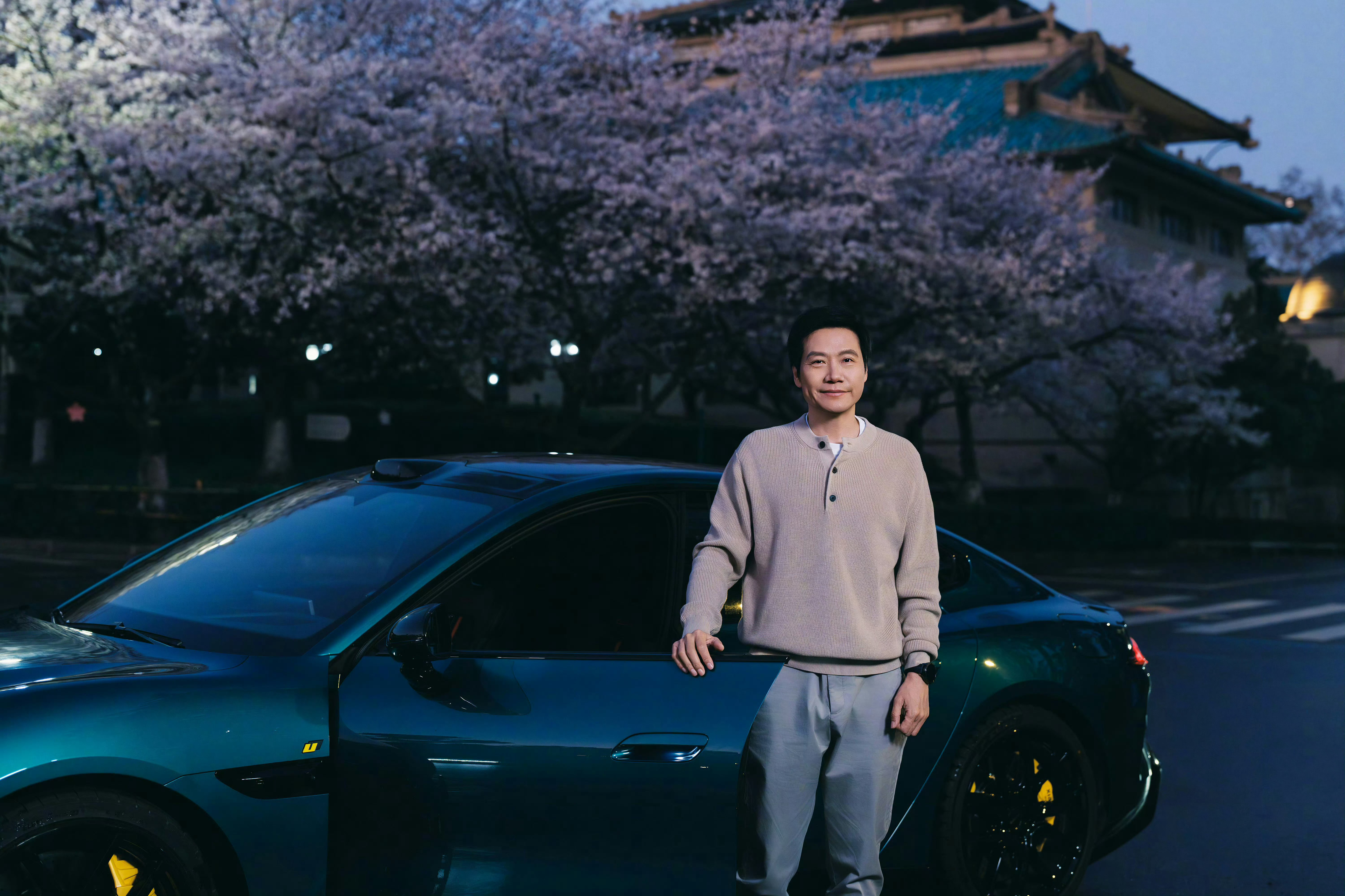 冷知识，今天是雷军56岁生日。一直很佩服雷总的干劲，少年得志还能不断跳出舒适区，