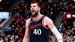 1月22号中午，快船队先后爆出3条交易讯息:

1、快船管理层已经拒绝一份关于祖