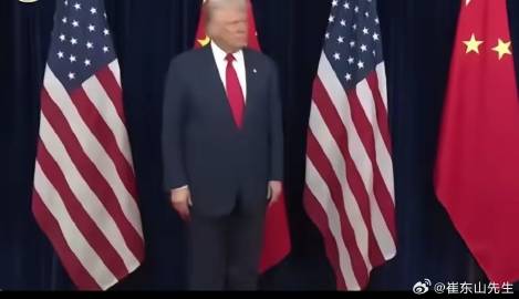 事实证明，特朗普也是会等人能等人的哈，有需要的时候，他也可以很乖的。<...