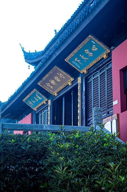 你平常喜欢看AI短剧吗 

上联：参禅问道神仙府，请对下联。

上联：参禅问道神