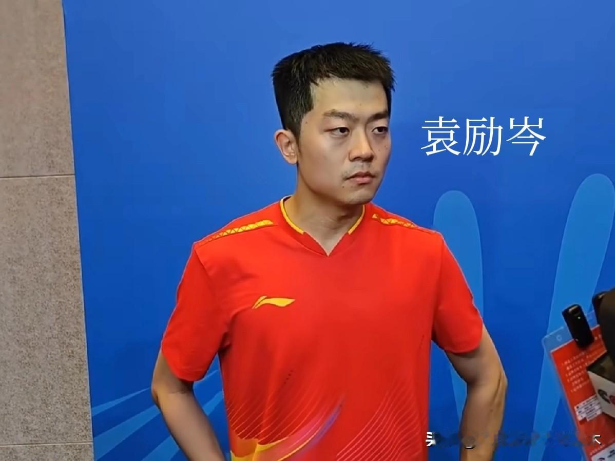 俩左手选手打得真够激烈的！
一个20岁的陈俊菘、一个25岁的袁励岑激战了六局才刚