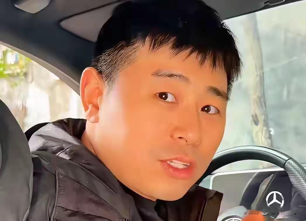 超小厨和杨翠花一家人的团结形象，在网红界很少见

整个家族借助短视频风口一起发展