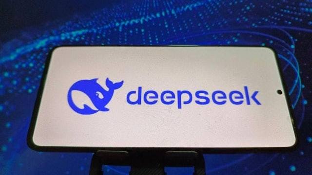 DeepSeek新一轮融资正式启动，计划募资74亿美元，投前估值已达740亿美元