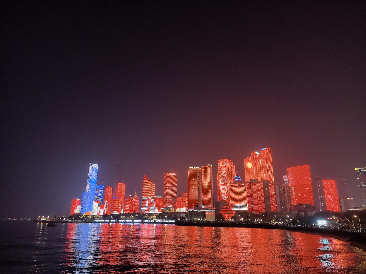 内鬼难防，又一个筛子！下一个该是哈梅同志了吧伊朗 
      在成功突袭抓走马